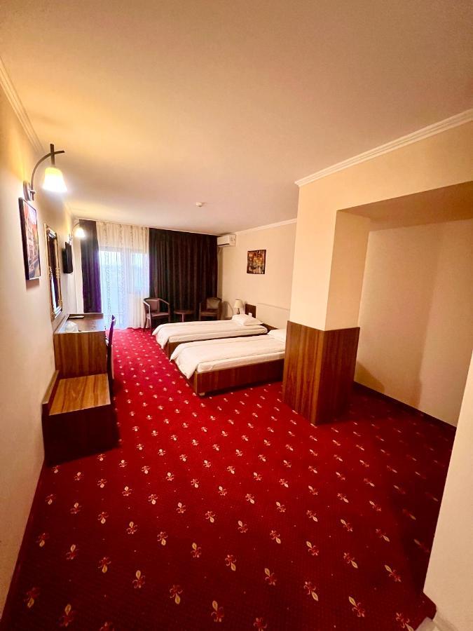 Hotel Complex Azar Galaţi Exteriér fotografie