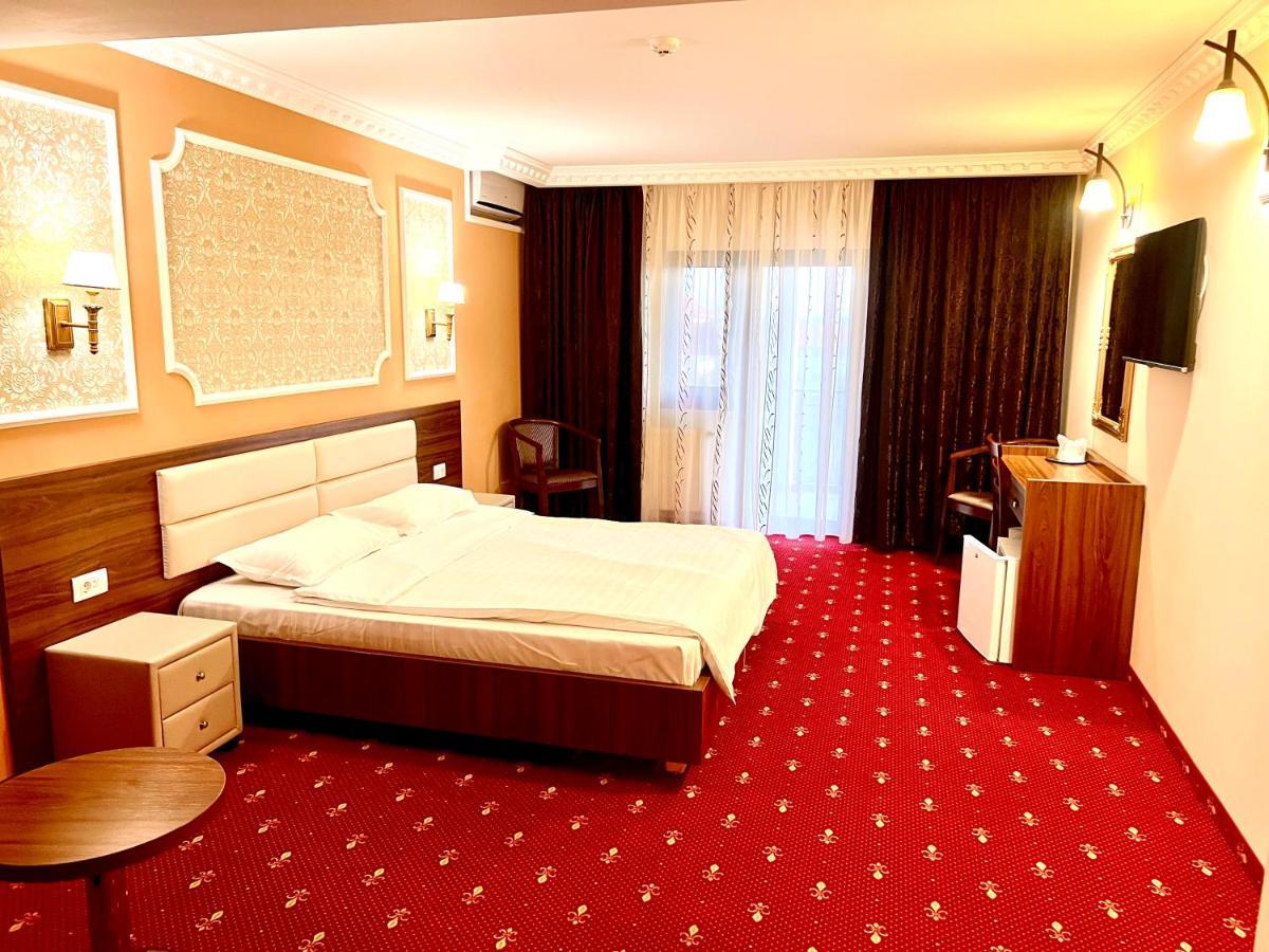 Hotel Complex Azar Galaţi Exteriér fotografie