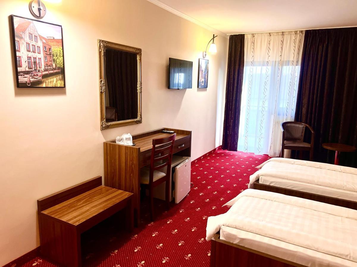Hotel Complex Azar Galaţi Exteriér fotografie