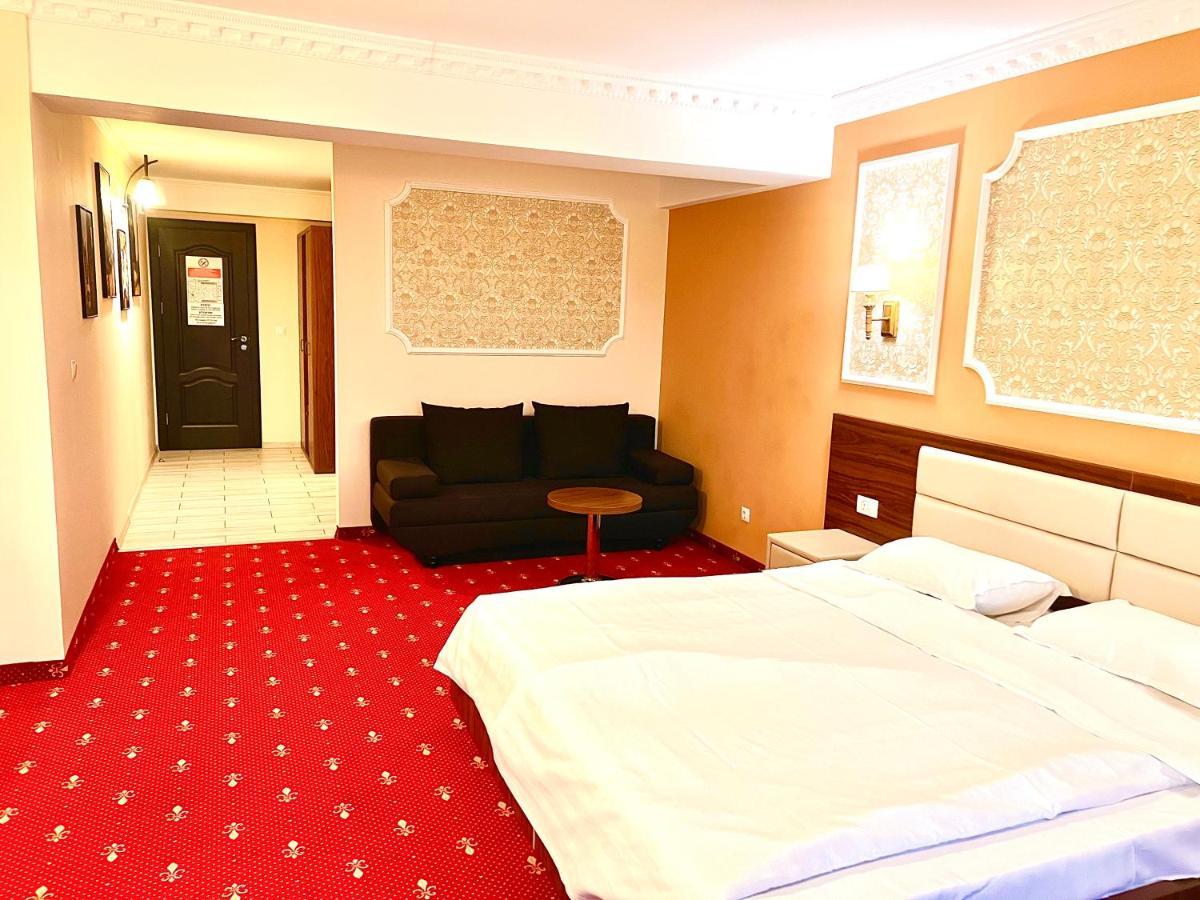 Hotel Complex Azar Galaţi Exteriér fotografie